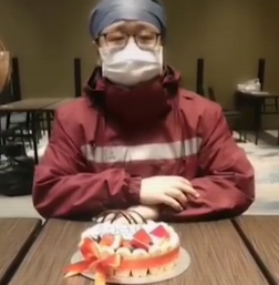 祝在前線奮戰(zhàn)的白衣戰(zhàn)士生日快樂！