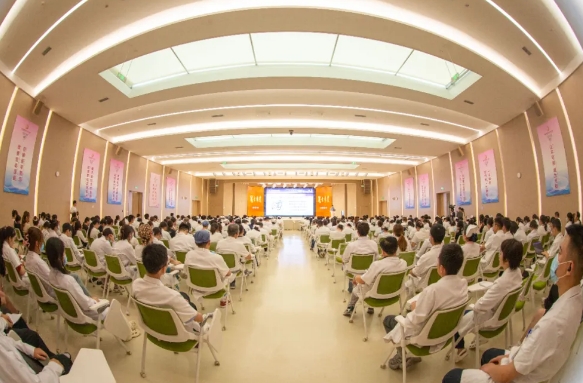 院士講堂 精彩紛呈！中國科學(xué)院竇科峰院士講授器官移植發(fā)展現(xiàn)狀